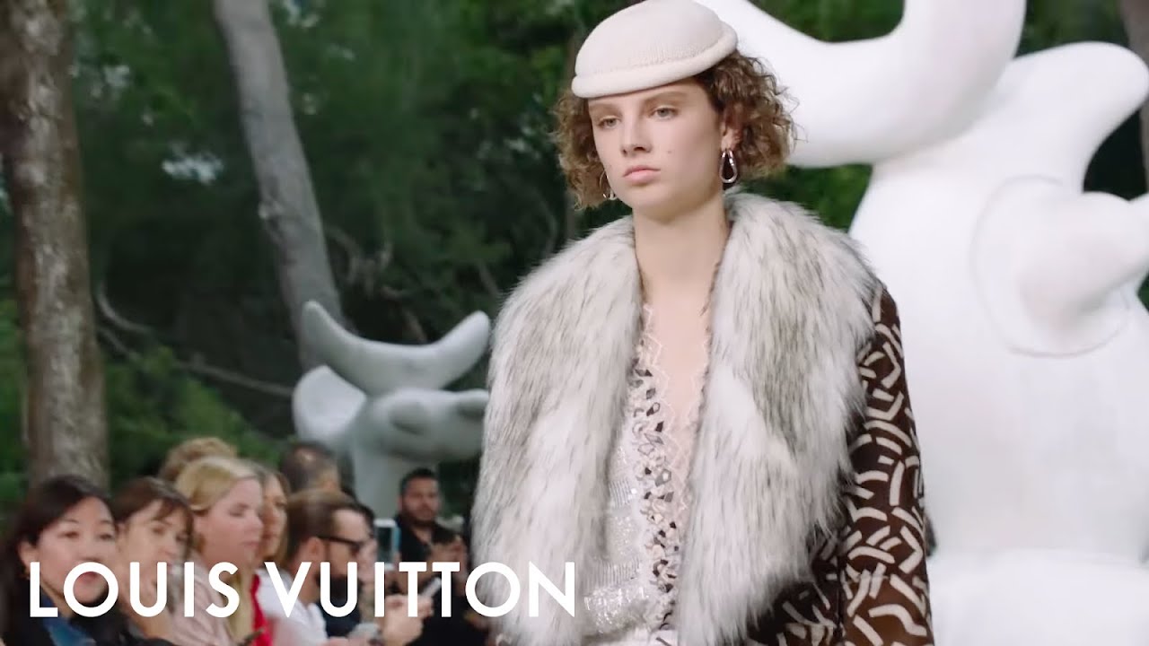 Women's Cruise 2019 Show | LOUIS VUITTON