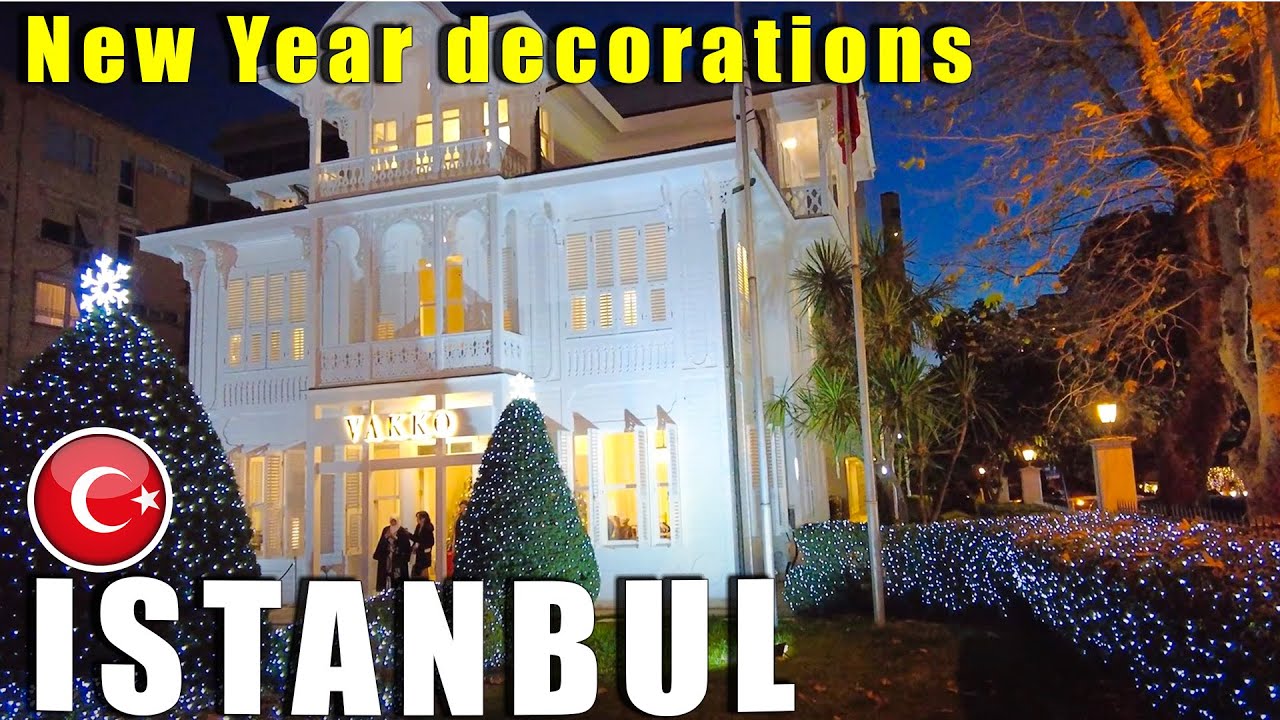 New year decorations in Istanbul - Happy New Year Walking in 4K
