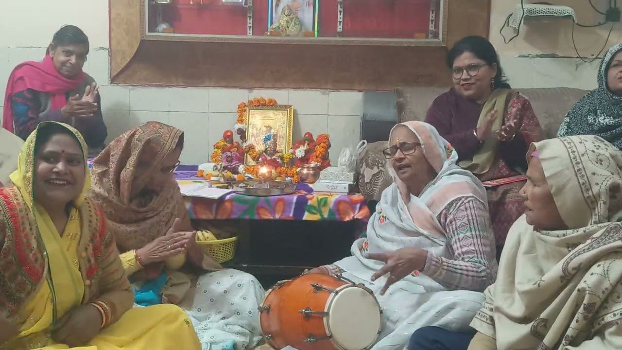 बहुत सुंदर हरि भजन 🥰 🕉️ पियो रे राम रस धीरे धीरे 🦚🙏 #bhaktisong #bhajan #kirtan #viralvideo #song 
