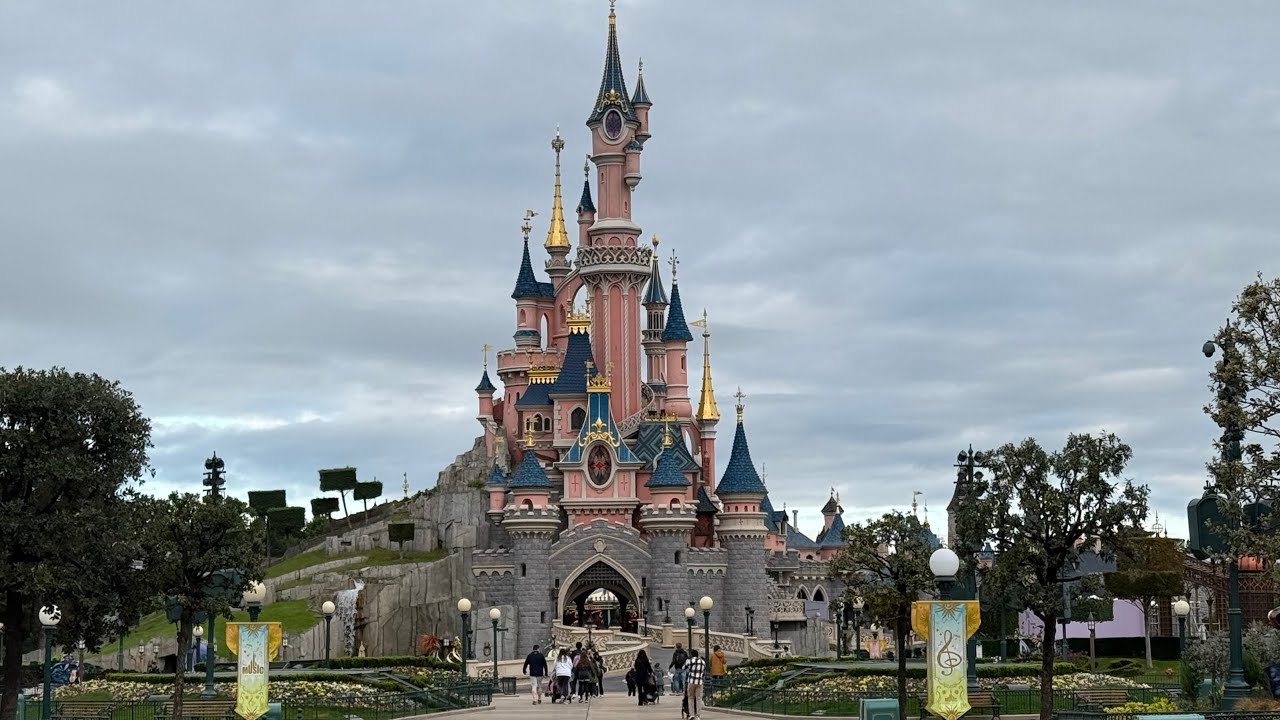 Disneyland Paris Parade, Easter,  April 2025