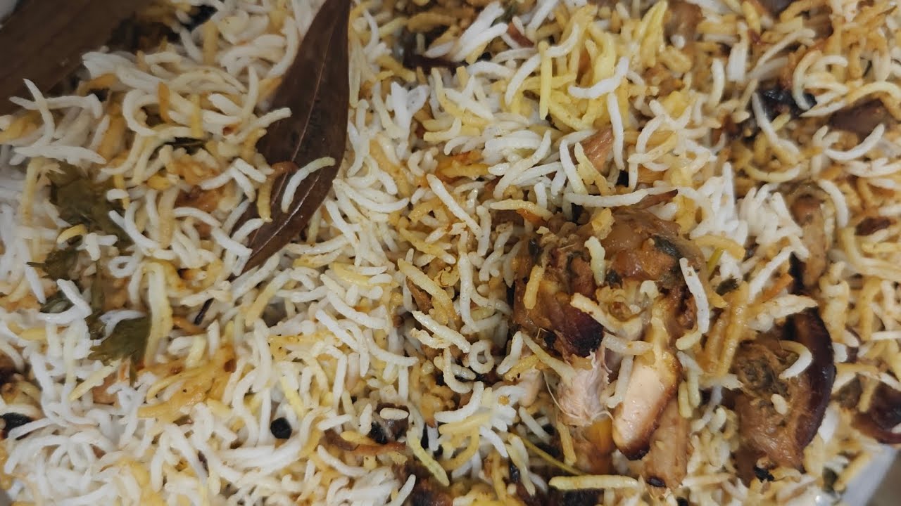 Homemade Chicken Biryani | Easy & Delicious Recipe 🍗🍚 #biryani #chicken #chickenbiryani #homemade 
