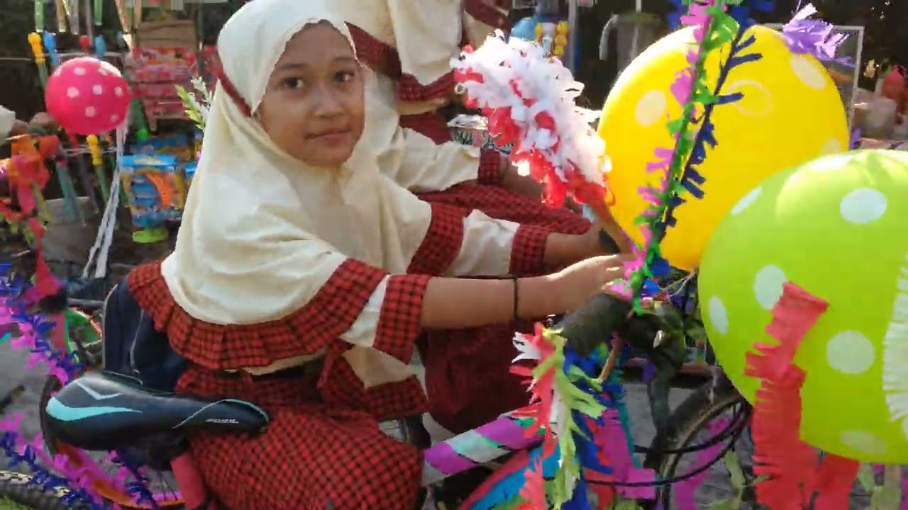 Sepeda Hias dan Sedekah Buah. ||Maulid Nabi Muhammad SAW 1445H/2023M