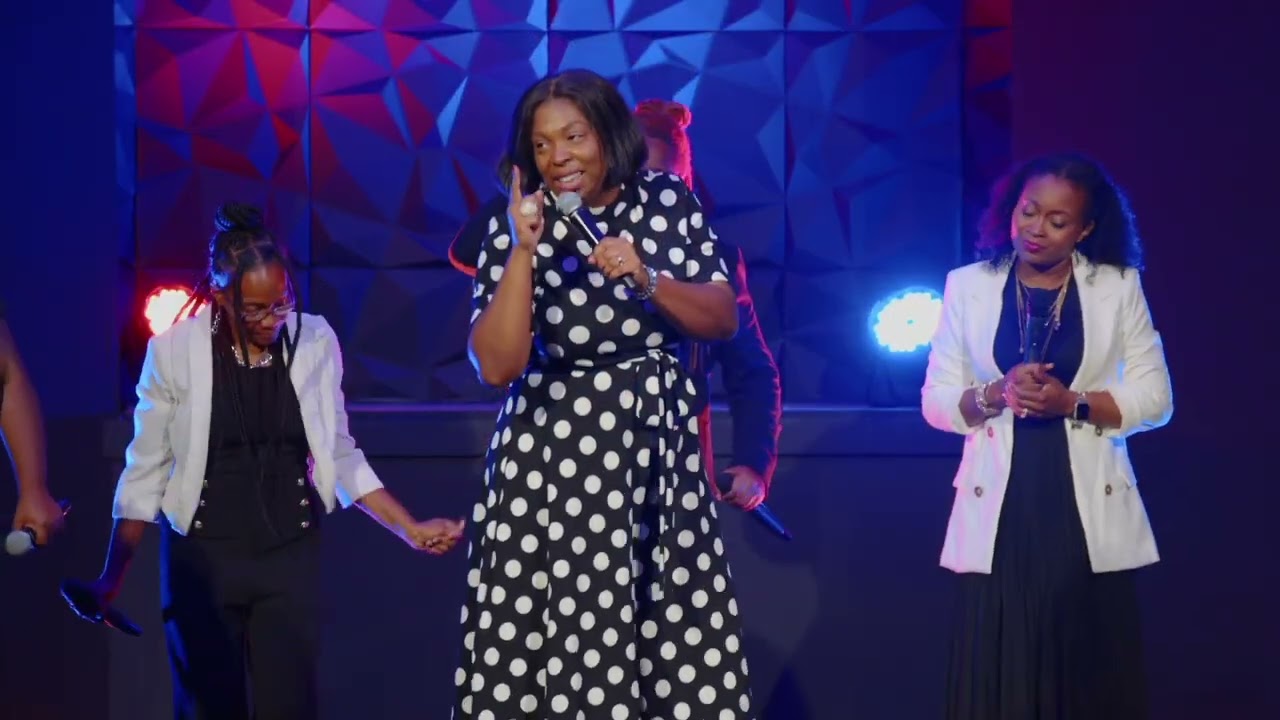 Lord You're Mighty - Youthful Praise Led by Ashley Carter