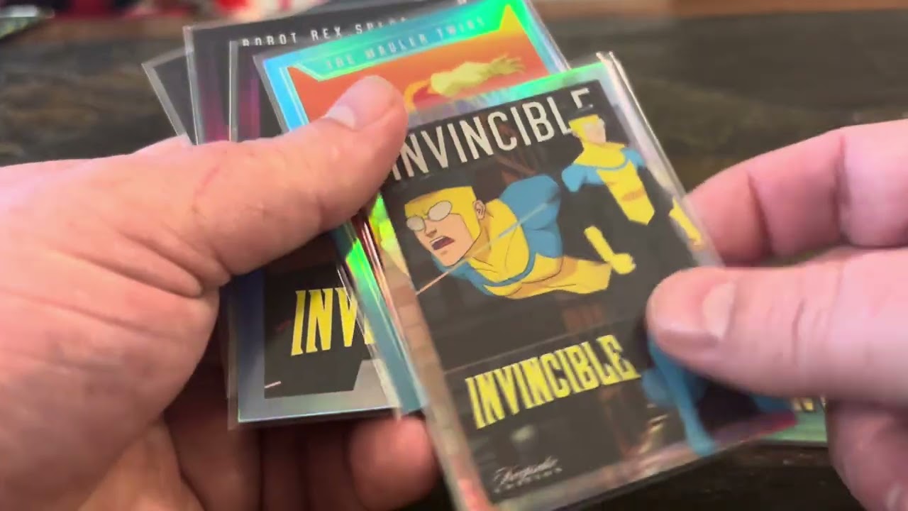 Invincible Season 1 Trading Cards - Hobby Box 1 - RECAP