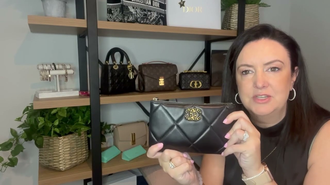 Chanel 19 small leather pouch wallet purse, amazing little clutch fits in so many luxury bags