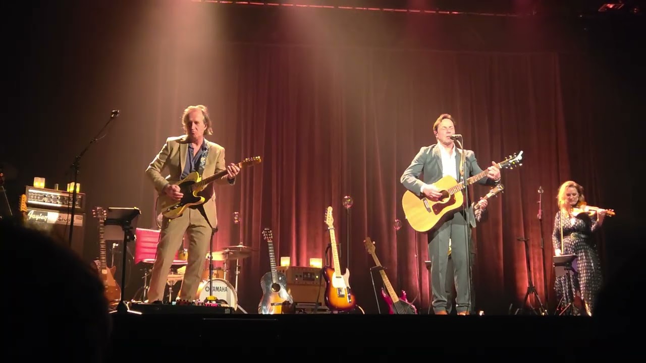 Mama's Jasje - Maak Van Je Hit Een Shit Live GC Forum Wervik