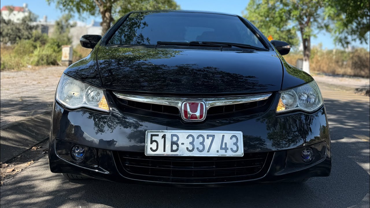 Civic gen 8 2.0 đời 2006 số tự động cực đẹp. Giá 200