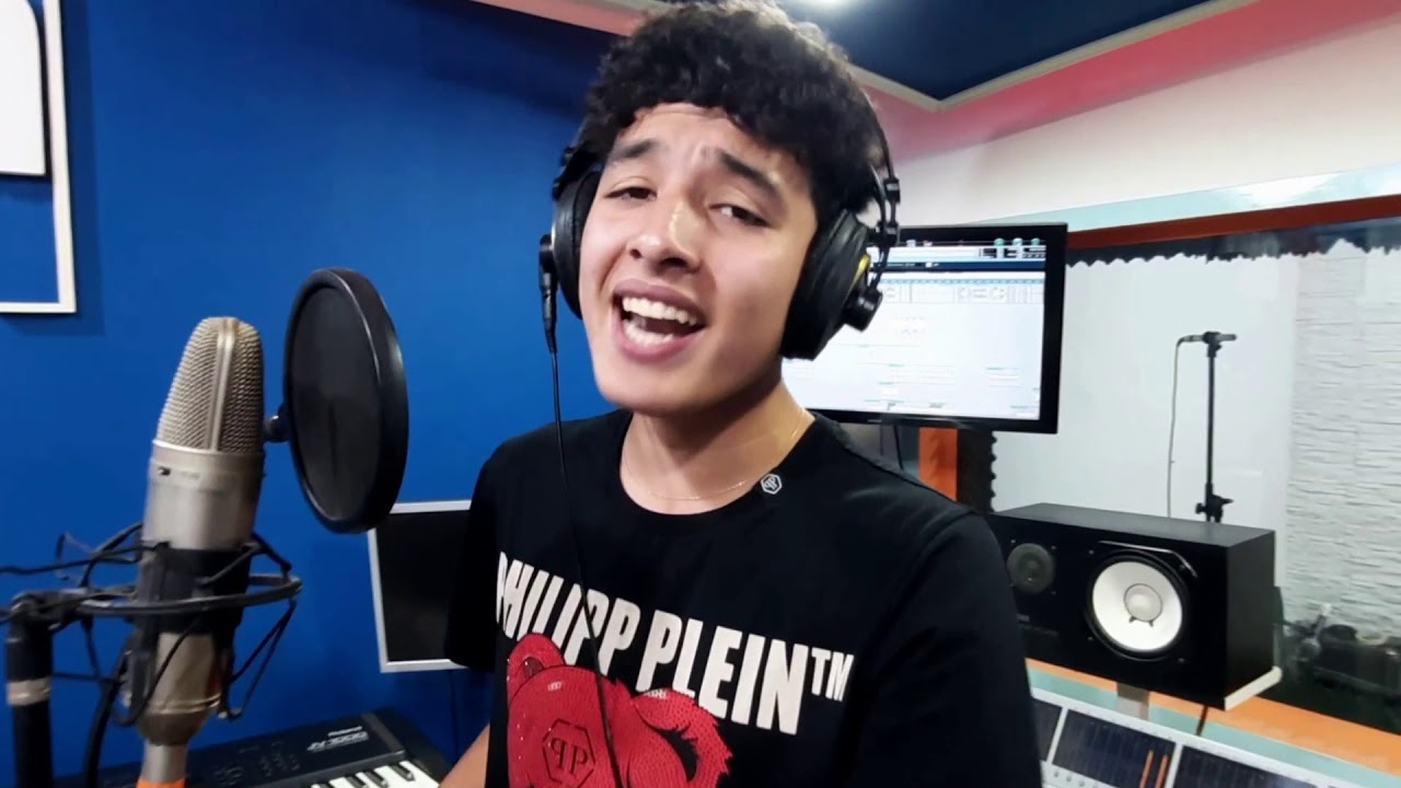 Taiel Marquez - Por Mas Que Intentes ( Voz Live Session )