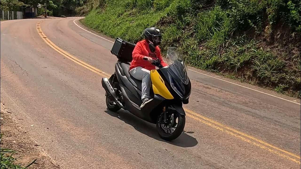 Princess Route - Zontes 350E A Rainha das Scooter Desfilando #zontes #zontes350e