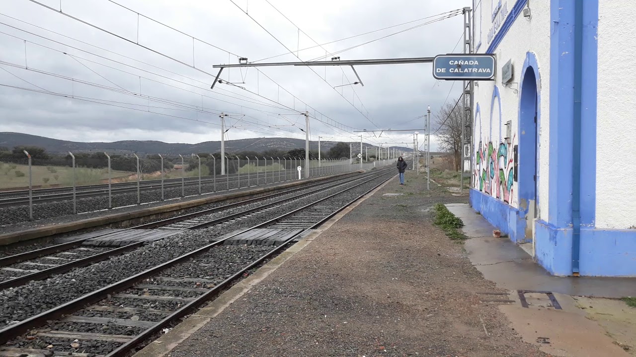 AVE S102 Sevilla-Madrid + 333-317 Low Cost Rail pasando por Cañada de Cva.