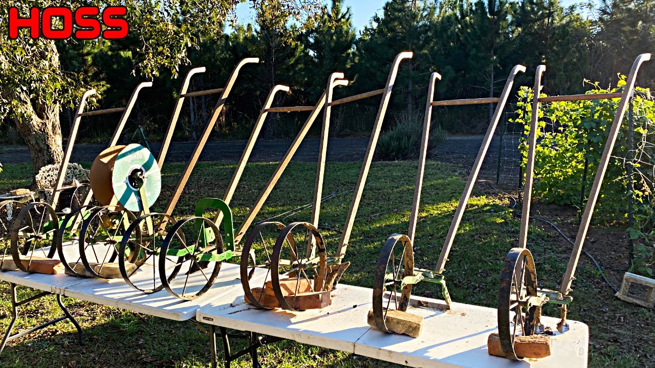 THE ESSENTIAL TOOLS FOR A SMALL-SCALE GARDEN!