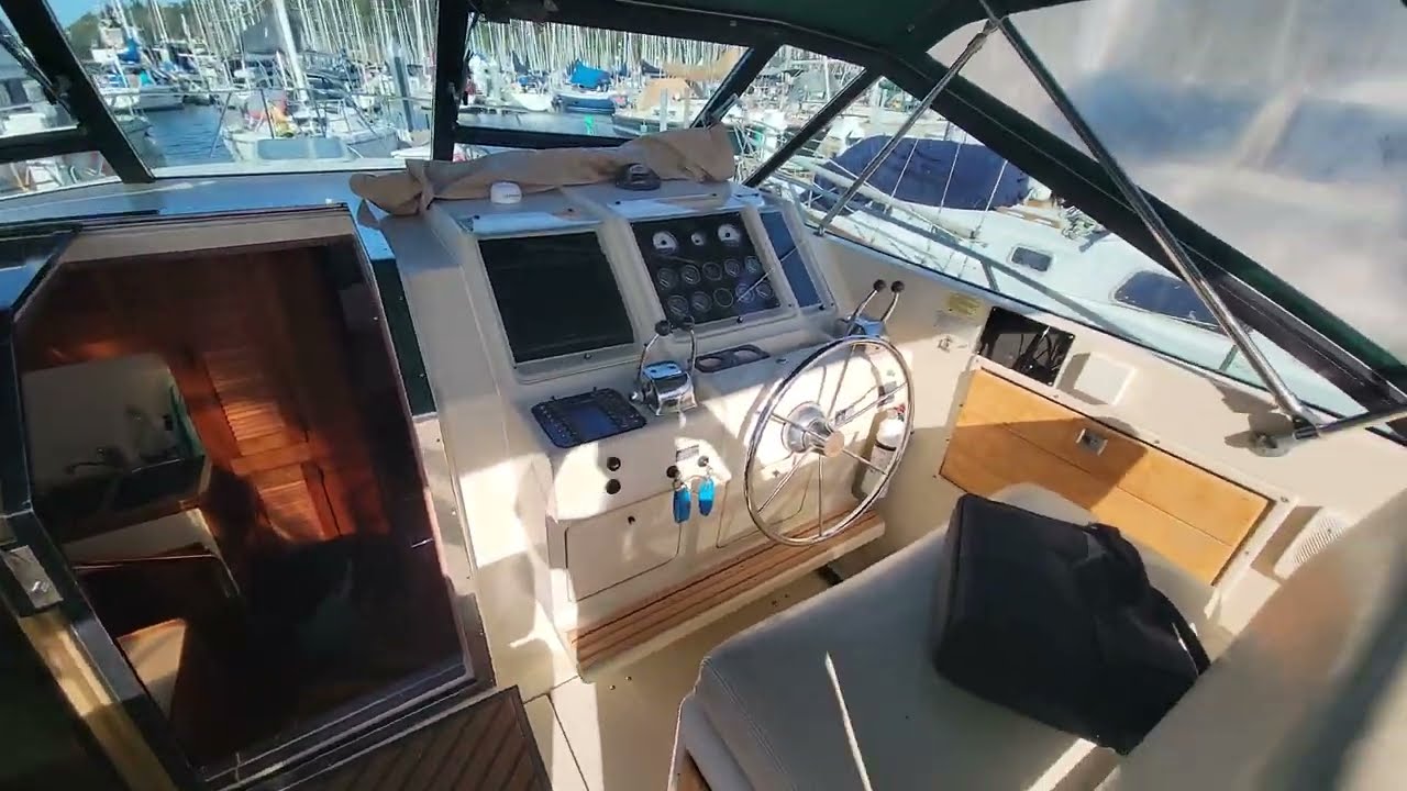1985 Tiara 3600 Open