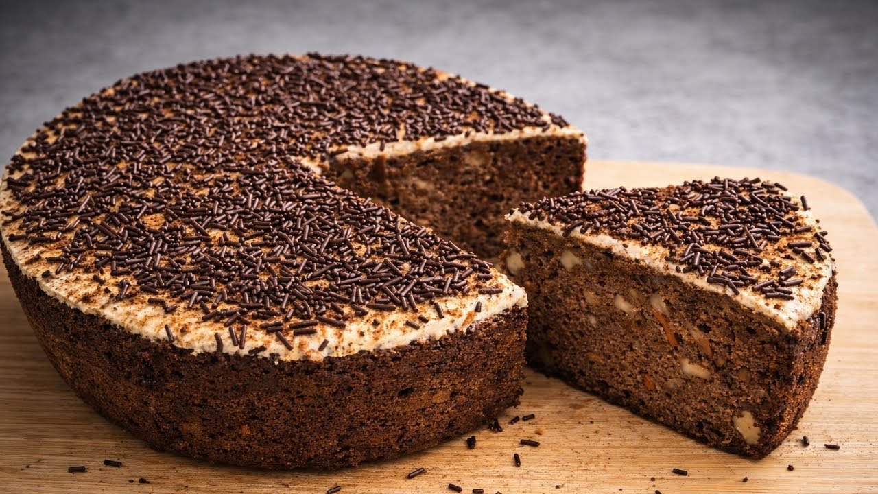 No Sugar! No Flour! Just Oatmeal, Bananas and Carrots — The Perfect Cake!