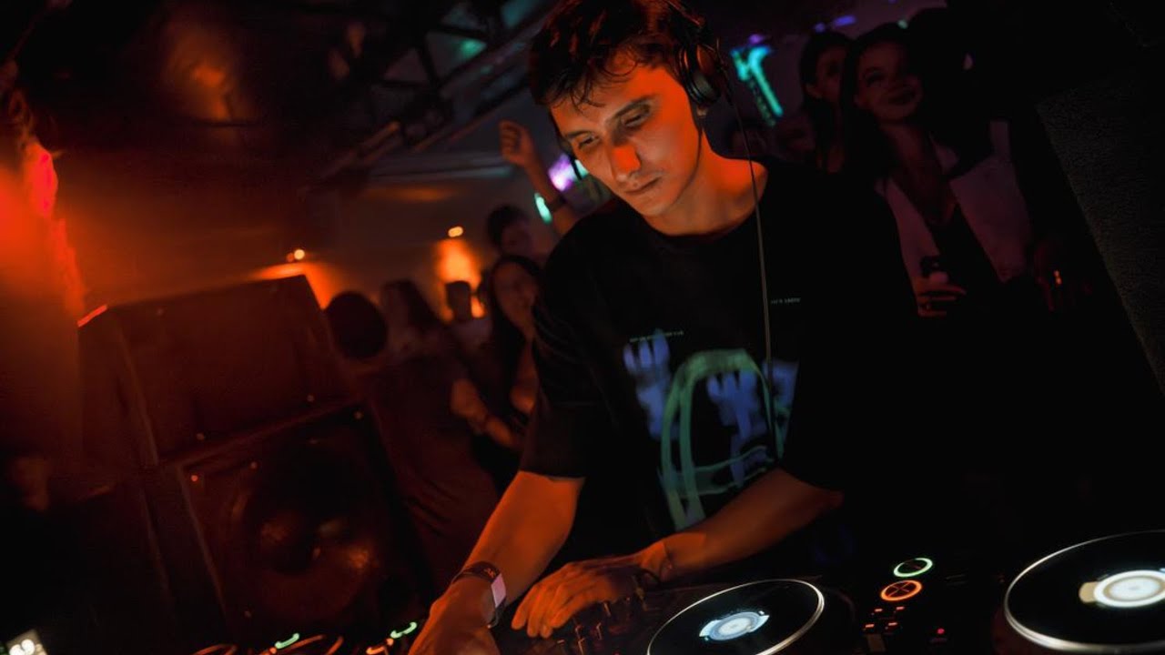 IZHY x WOOMON Cova Santa Ibiza DJ SET.