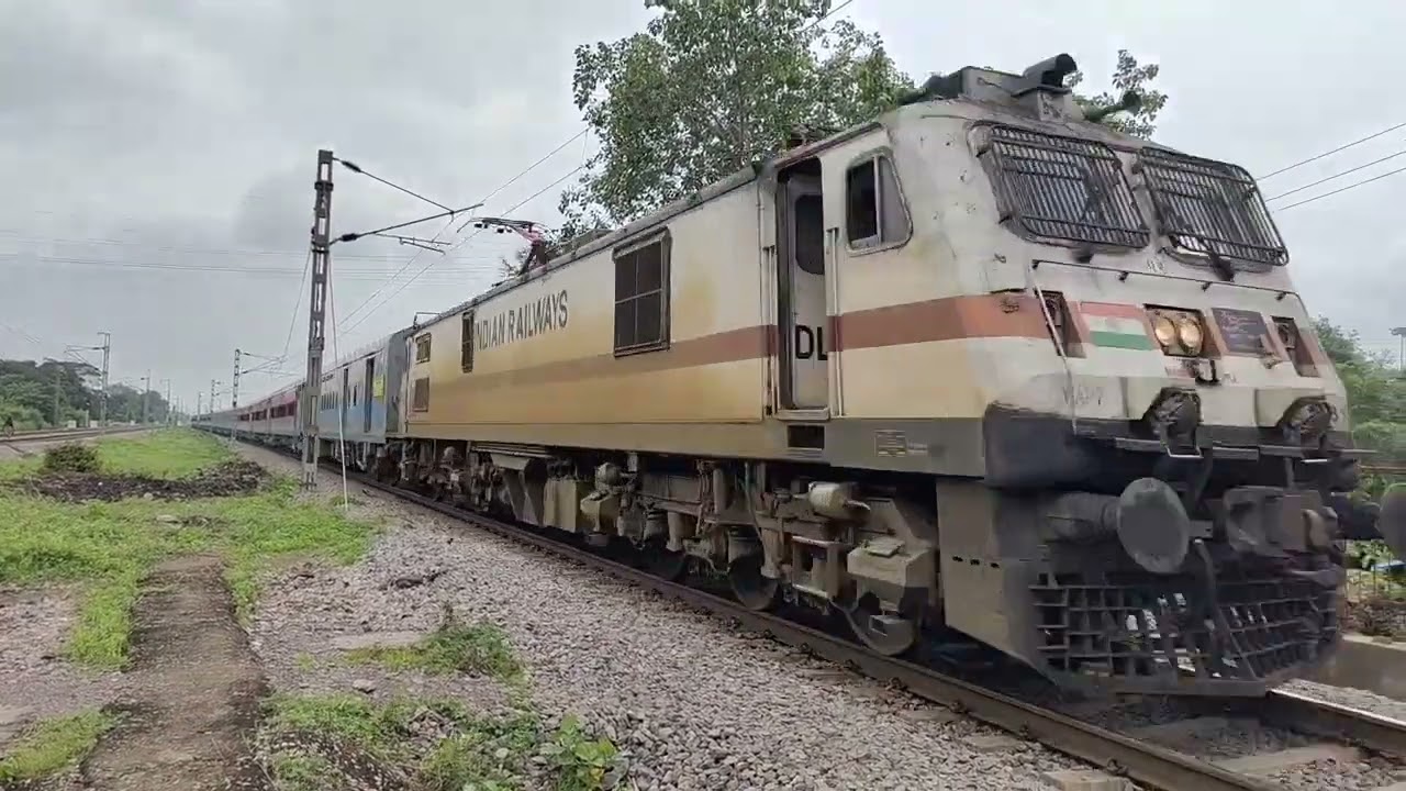 The 'Raipur-Gondia Express' and 'Gondia-Raipur Link' services are the lifelines of this route.