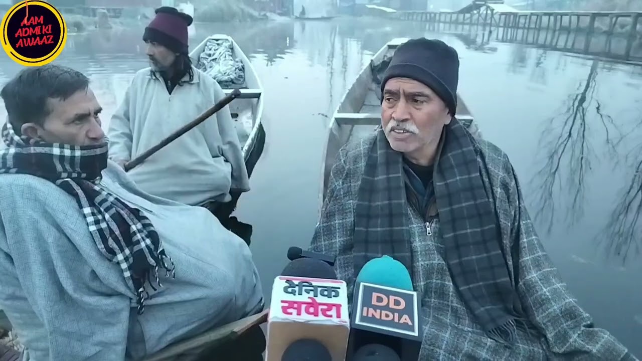 Dal Floating Market Endures Kashmir’s Harsh Winter 