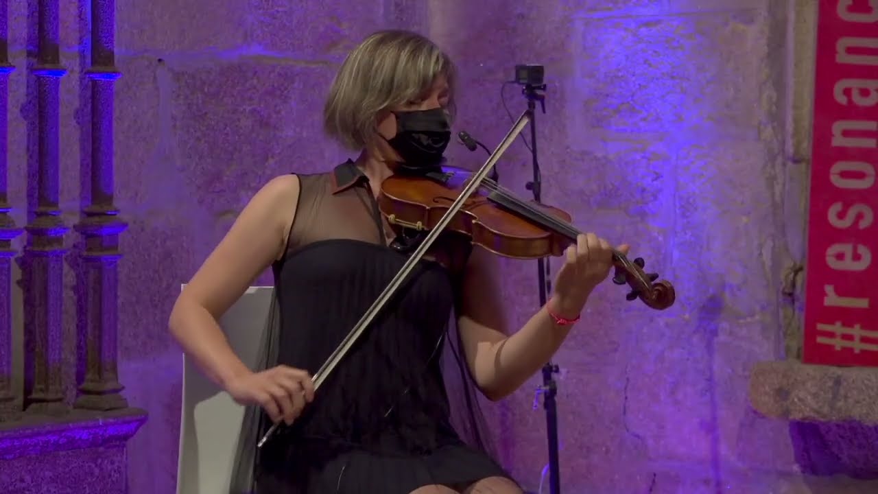 Pärbo. Begoña Riobó e Anxo Pintos. Xotas de Florencio ::: Música no Claustro 2021.