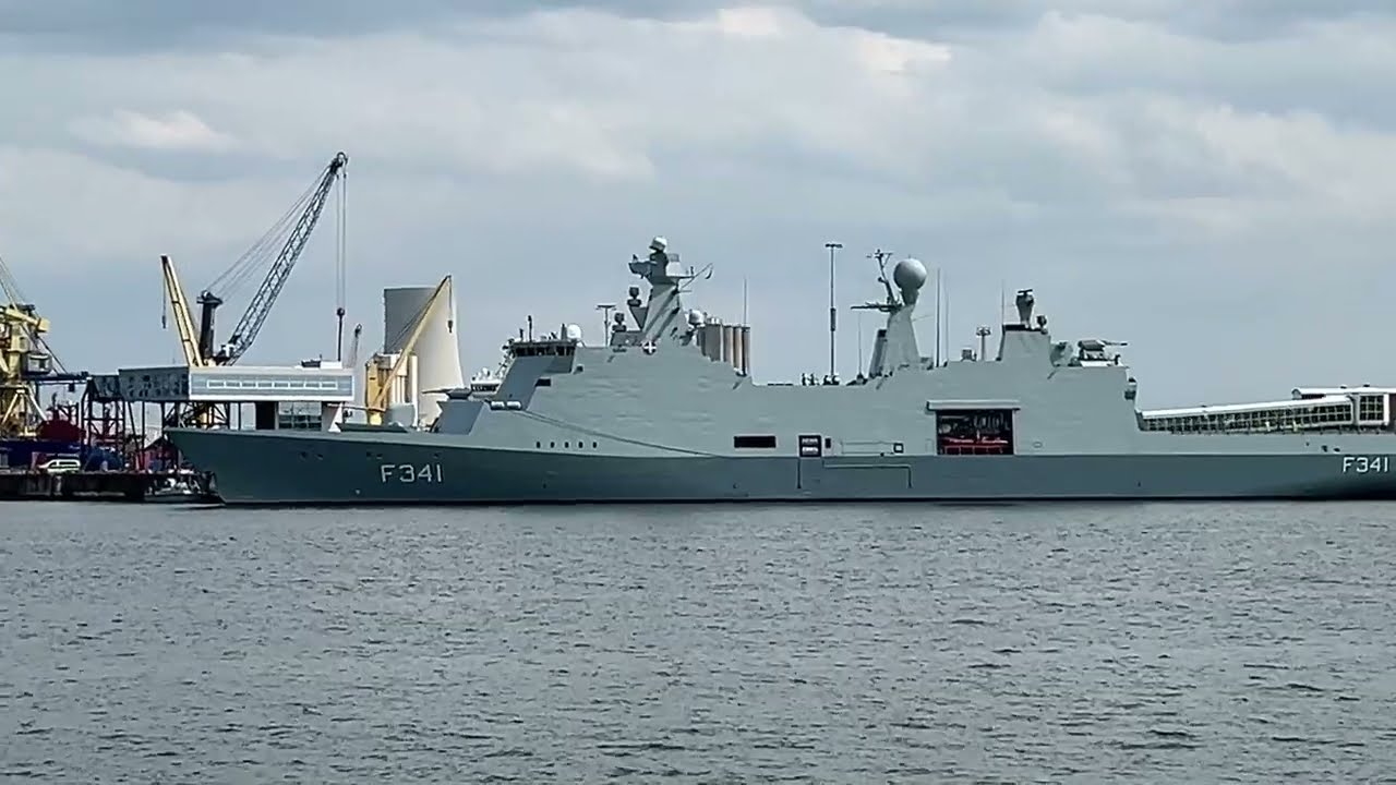 Fregatte ABSALON (F 341) liegt im Rostocker Überseehafen 4.6.2025