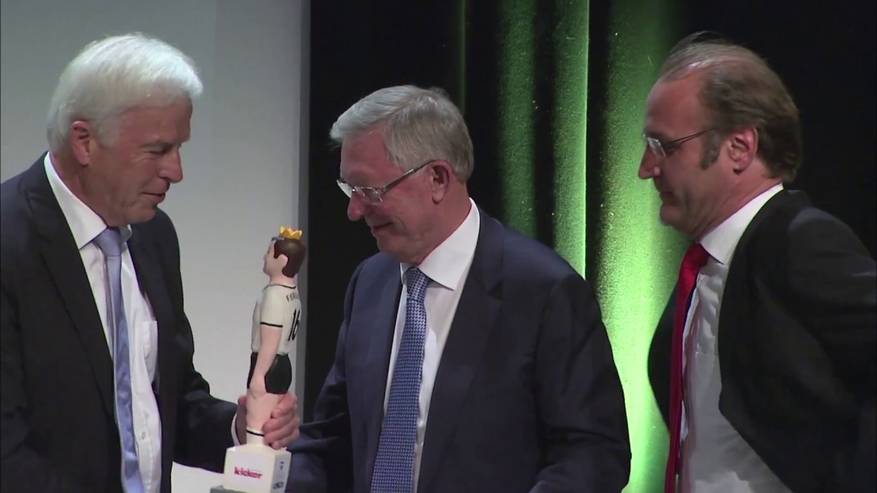 Preis&uuml;bergabe Sir Alex Ferguson (Walther Bensemann Preis)