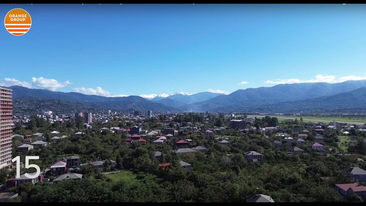 Виды с дрона на Новый бульвар в Батуми / Drone views of Novy Boulevard in Batumi