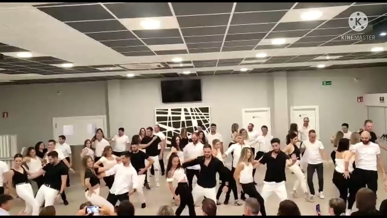 AR Dance - Coreografía Alumnos Priego de Córdoba - Sus Huellas/Frágil