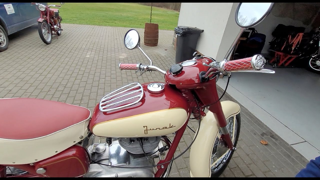 Kolor ma znaczenie - Junak M10 oraz WFM M06. Retropolmot.