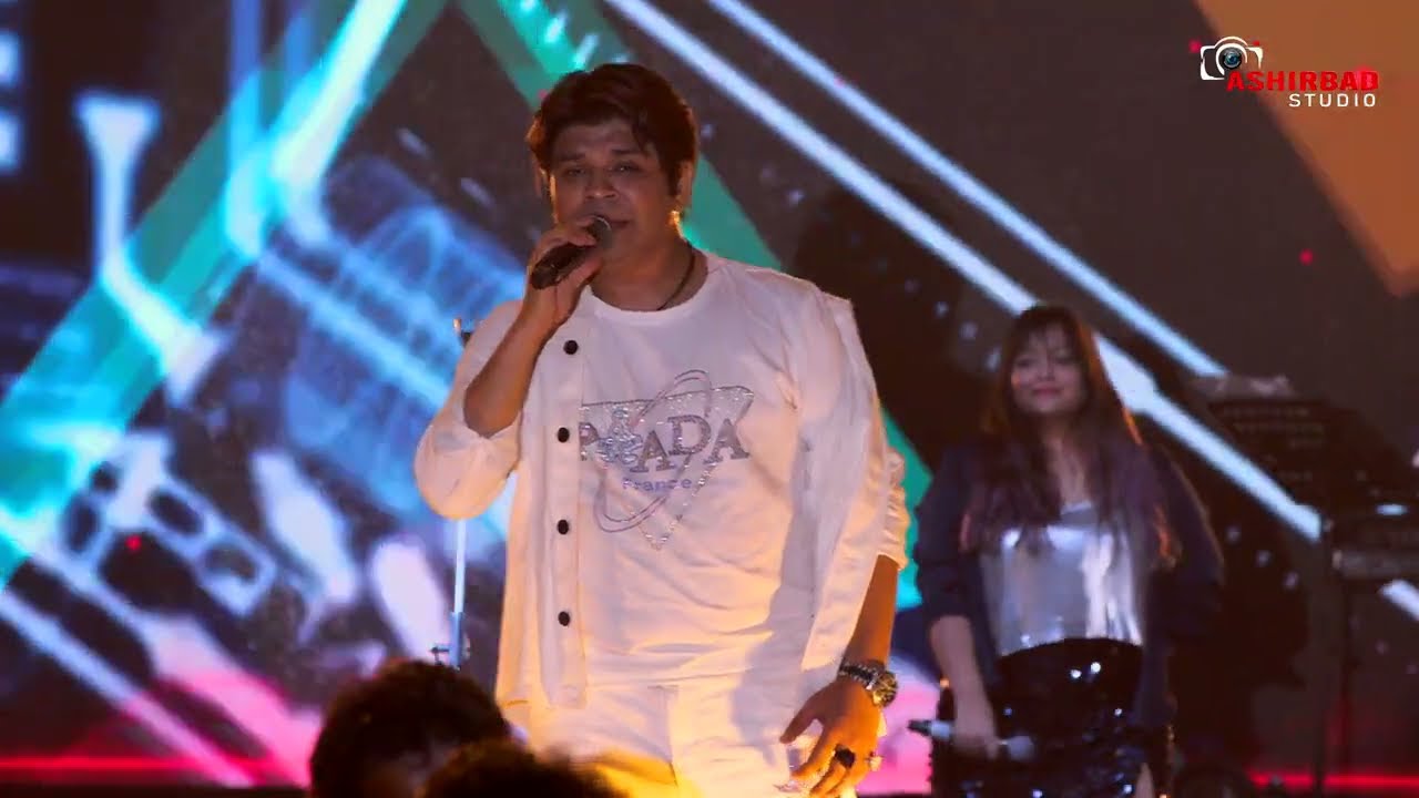 Toh Phir Aao Video Song | Awarapan | Ankit Tiwari Live Singing