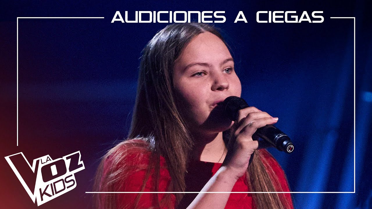 Laura Carmona canta 