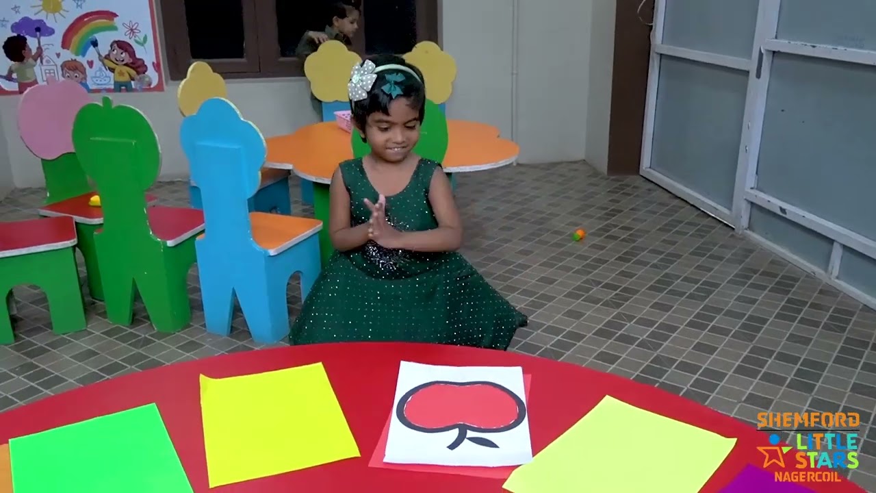 🍎🎨 Matching the Colour of Fruits – Fun Learning at SHEMFORD Little Stars 🌈