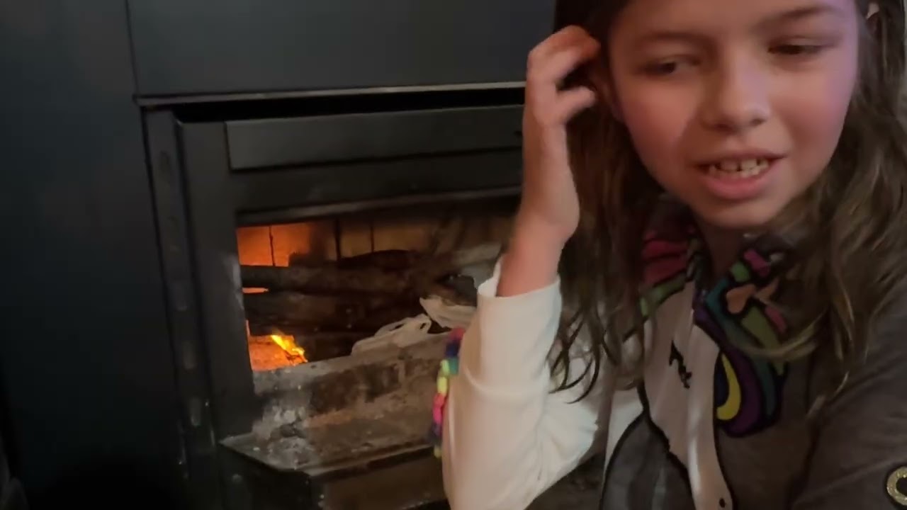 Savannah shows how to build a fire at home 