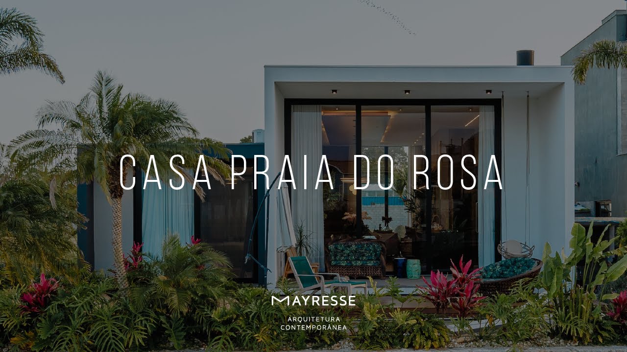 Casa Praia do Rosa: uma casa de praia tropical e contemporânea na Praia do Rosa/ SC