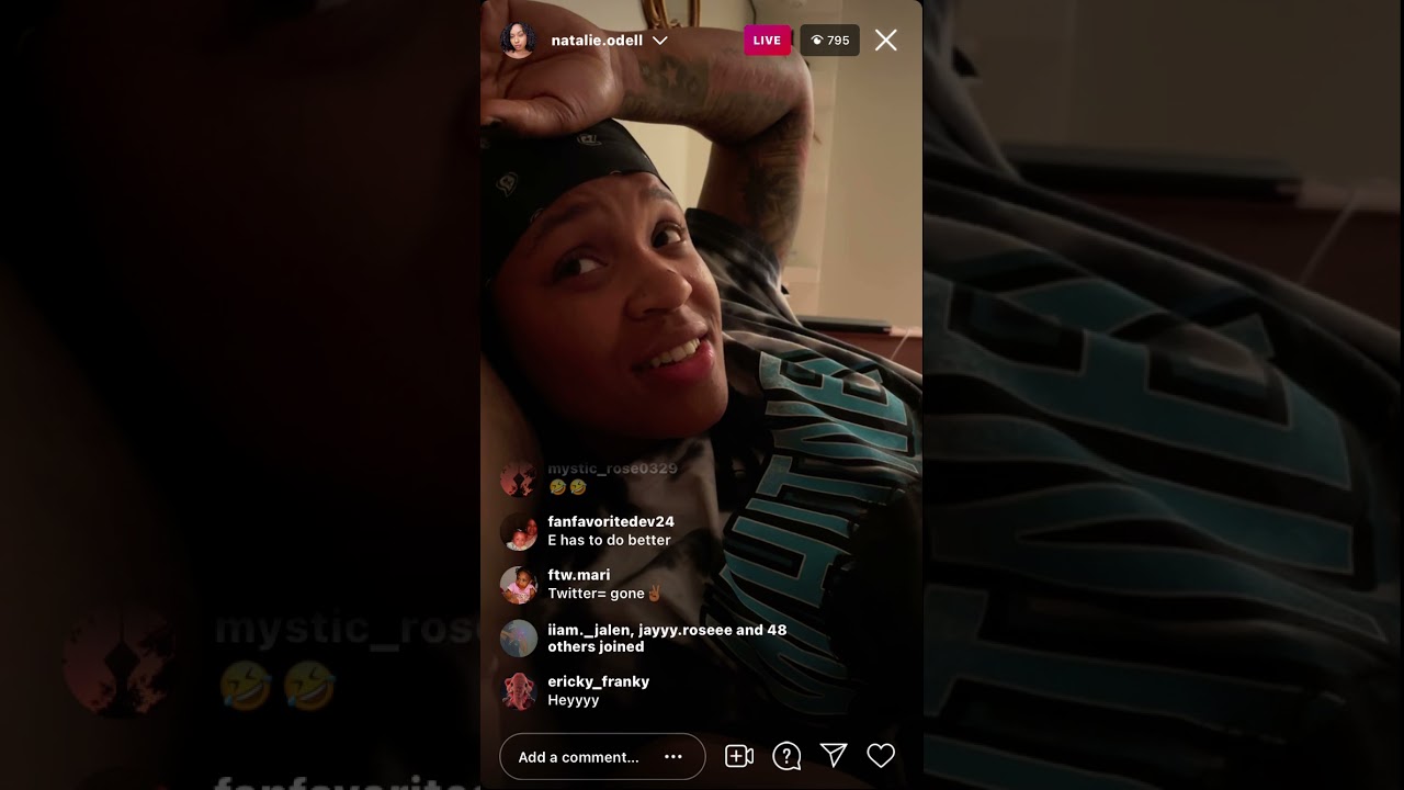 Ezee apologizes on live (Part 1)