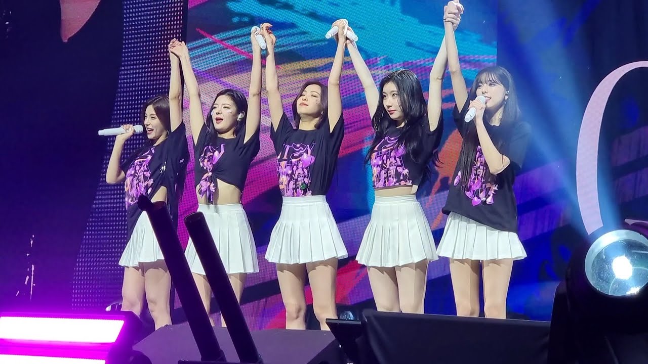 230128 ITZY 있지 - Boys Like You + Nobody Like You + Ending Fancam (Checkmate Tour in Singapore)