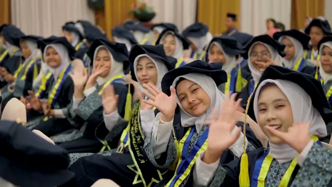 WISUDA SD ISLAM DAARUL HUDA 2024