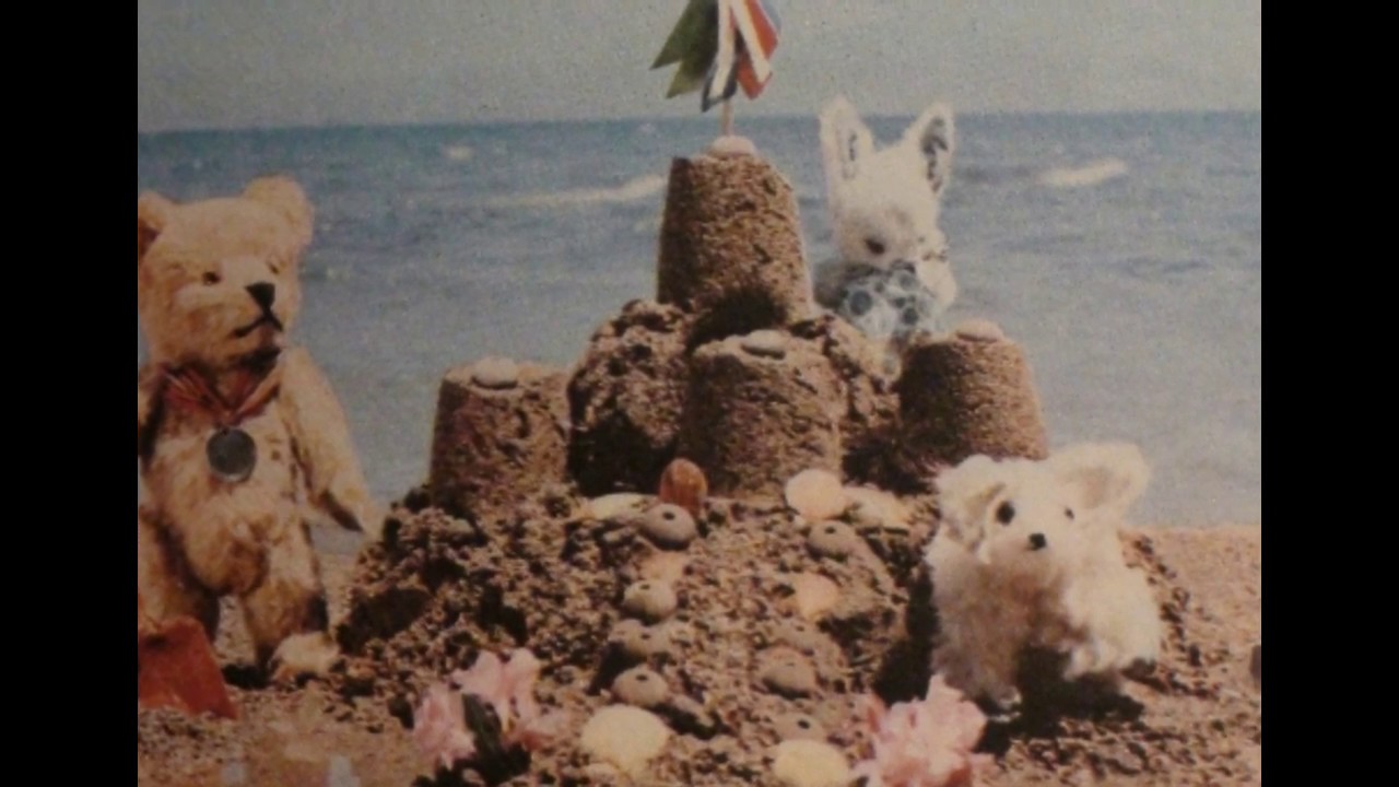 Teddy Edward, Sandcastle Episode