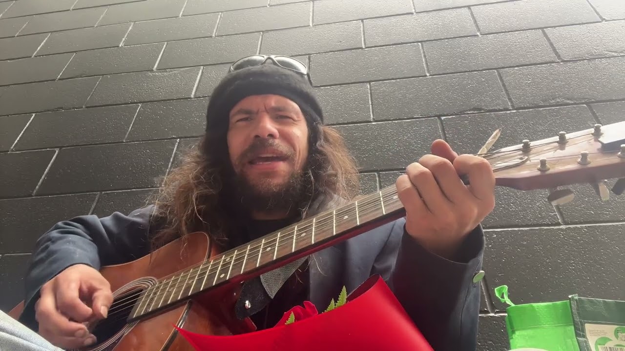Johnny Wilson - I Shall Be Released (Live @ Middlemore Hospital)