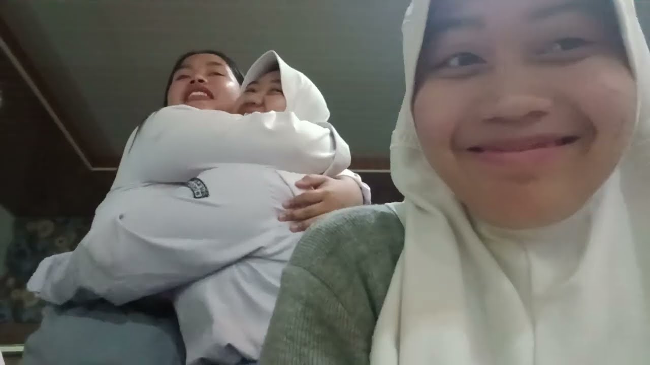 JANGAN NANGIS!!! KITA AKAN KETEMU LAGII!!!