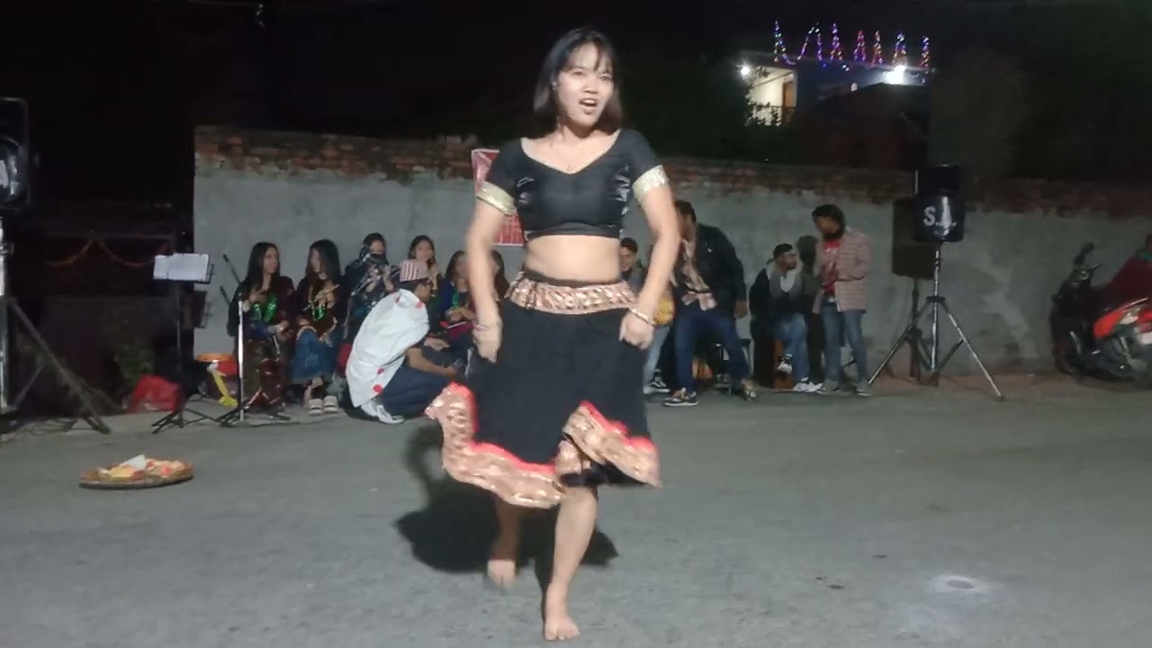 देउसी भैलो क्रार्यक्रम २०८१ / ५ ,६ बर्ष पछी पनि माया उतिकै लौन हजुर #trending#vailo #ytshorts #viral