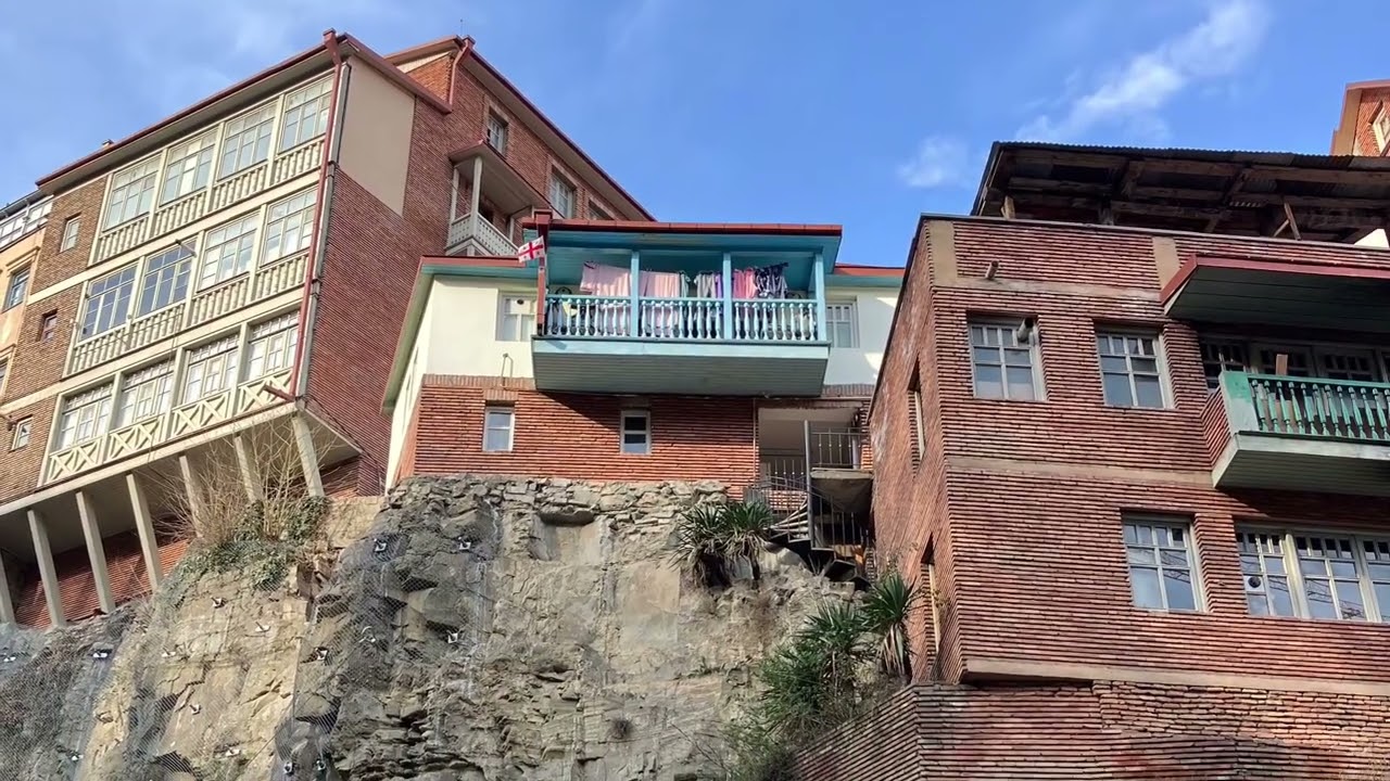 Балконы, галереи, шушебаны… #грузия #travel  #tbilisi #balcony 