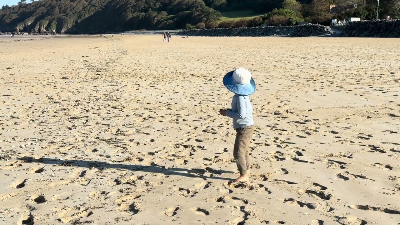 Playing with Seagulls at a HUGE Beach in Brittany 🐦🌊 | Les Rosaires I France With Kids