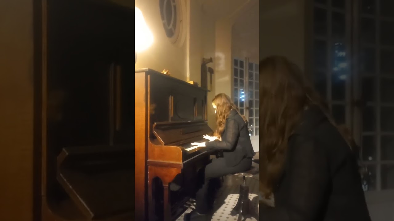 Caravan- Duke Ellington . Ornella Contreras en vivo