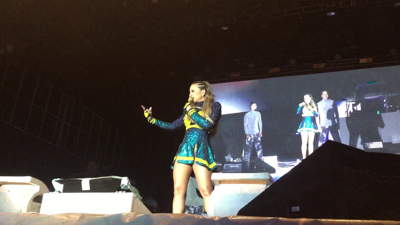 Claudia Leitte Conversando com o publico (Eletriza São Paulo)