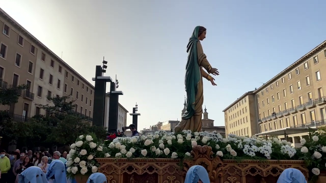 Semana Santa Zaragoza 2022 Santo Entierro desde Plaza del Pilar