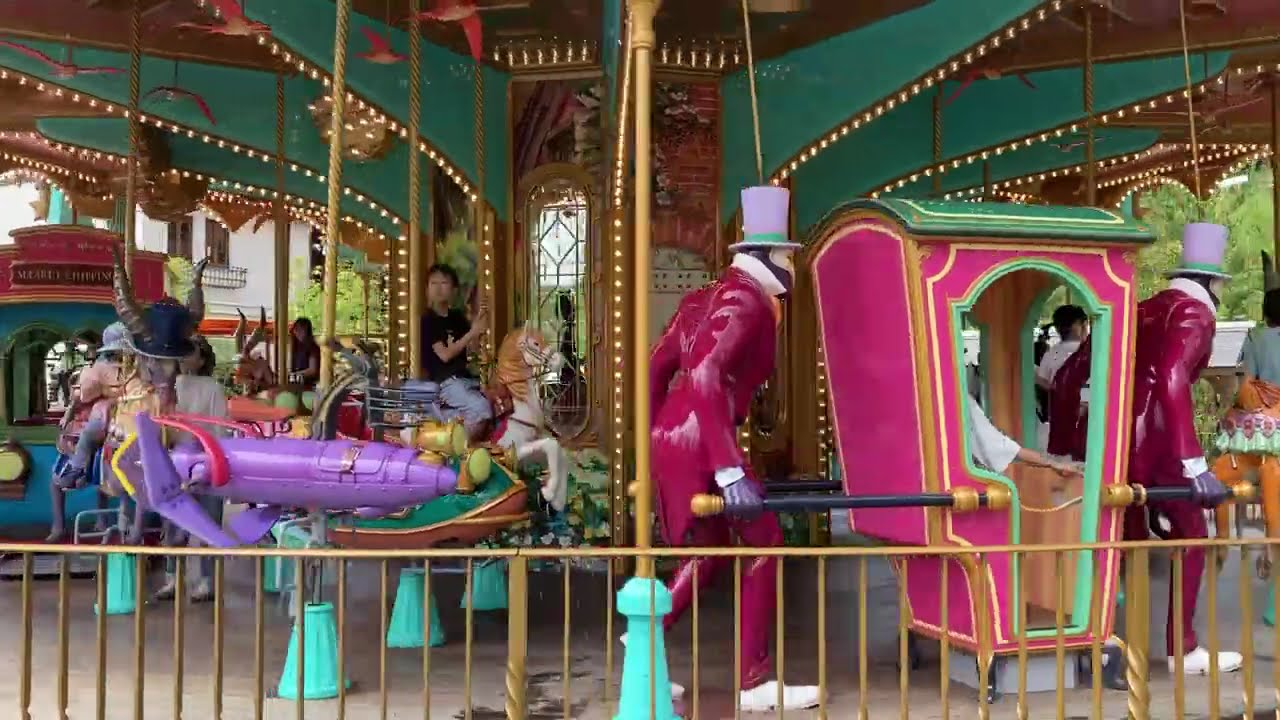 ジブリパークのメリーゴーラウンド