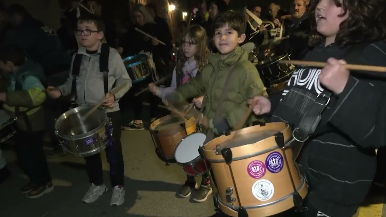 Els Tambors de la Sang de Tortosa recuperen un to de processó de Joan Moreira pels seus 30 anys