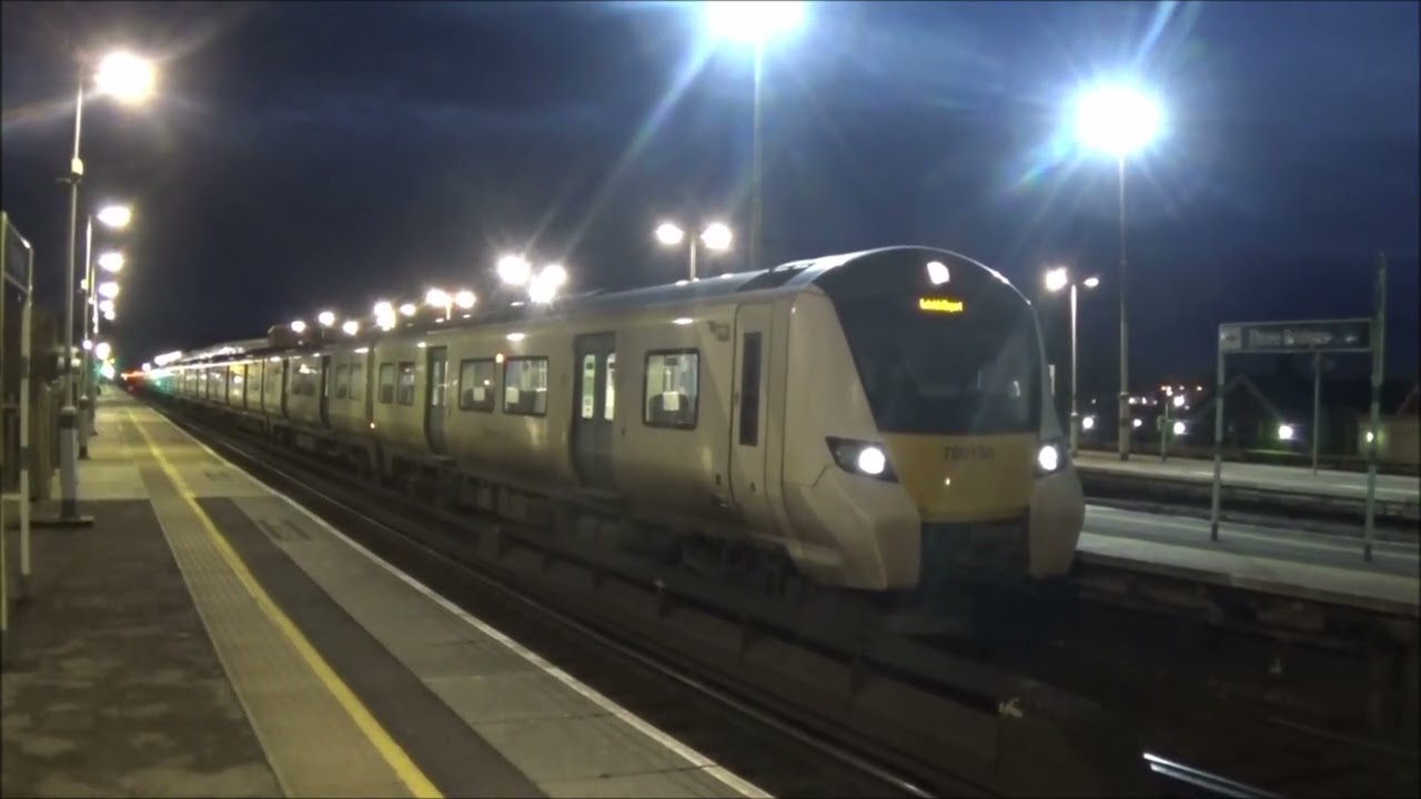 Trains at Three Bridges Railway Station - Saturday 24th January 2026