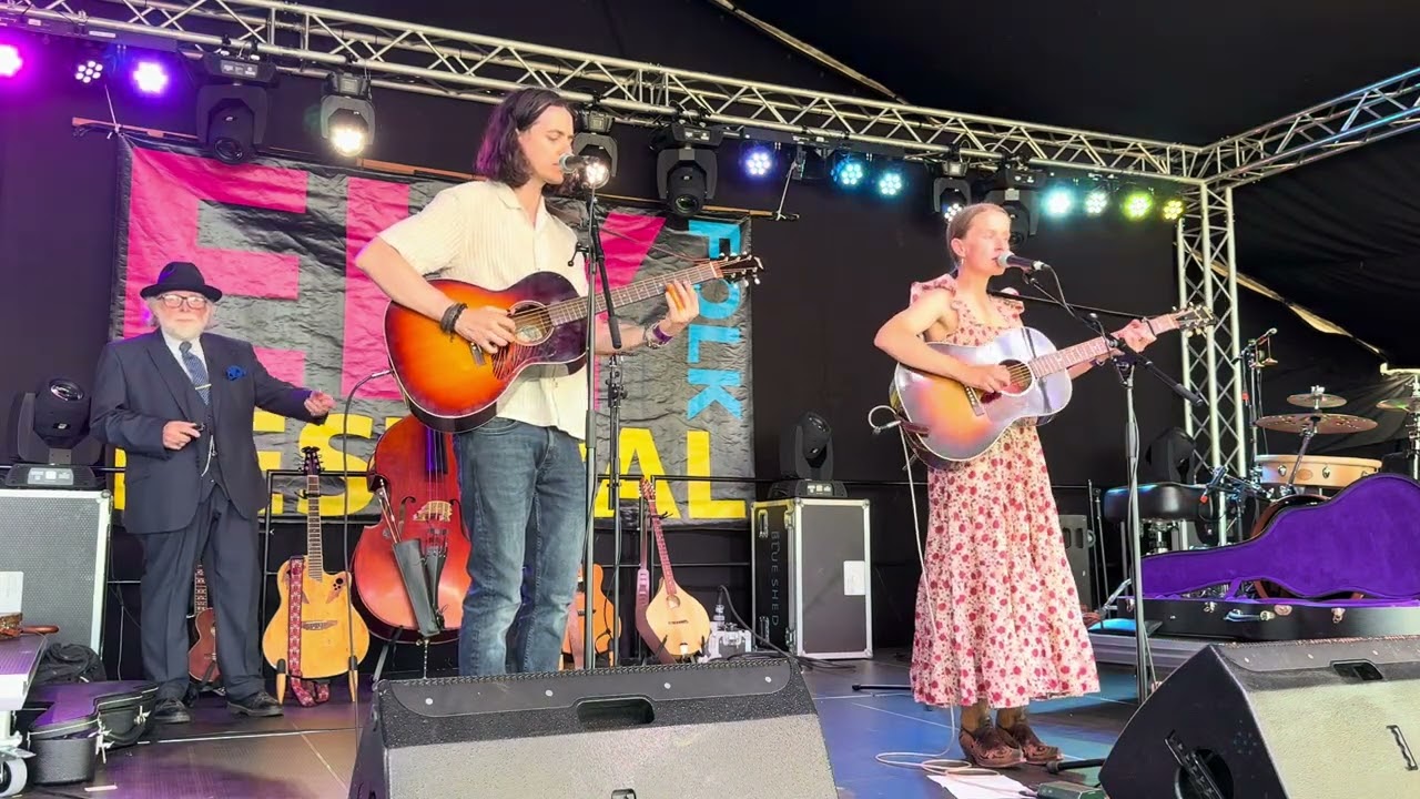 Kelvin Davies & Chloe Turner - A House Of Gold (Live @ Ely Folk Festival 2025)