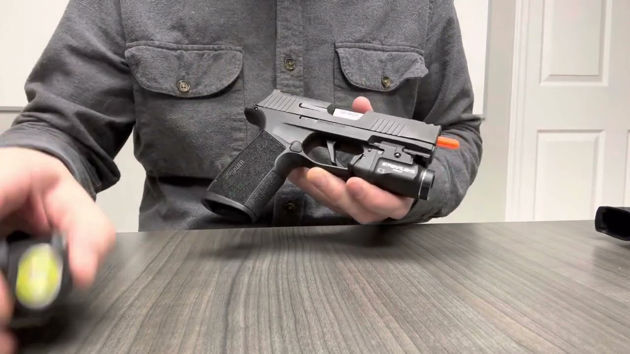 Переходник Streamlight TLR-7 для Sig P365-XMacro. Зажим для крепления на направляющей и основные ...