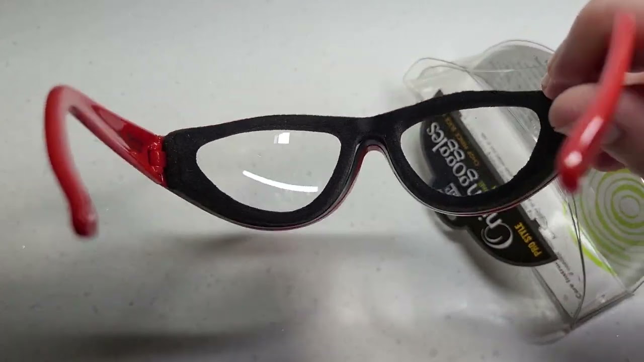 Onion Goggles: Quick Story How They Worked With Strong Onions
