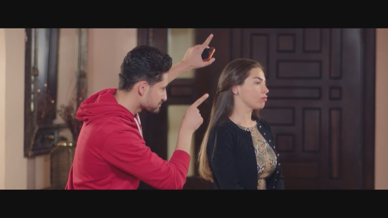 رد فعل كاظم لما شاف اللوك الجديد لبيسه😂